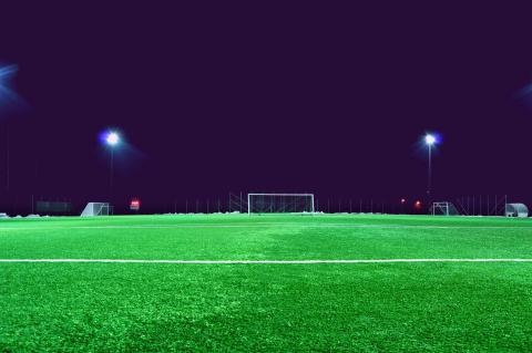 Foto de Jonathan Petersson: https://www.pexels.com/es-es/foto/campo-de-futbol-verde-399187/